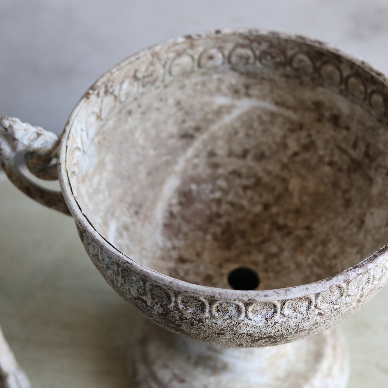 ブリキ植木鉢　アンシャンハンドカップMGY　アンティーク調　シャビーシック　オシャレ　UF560