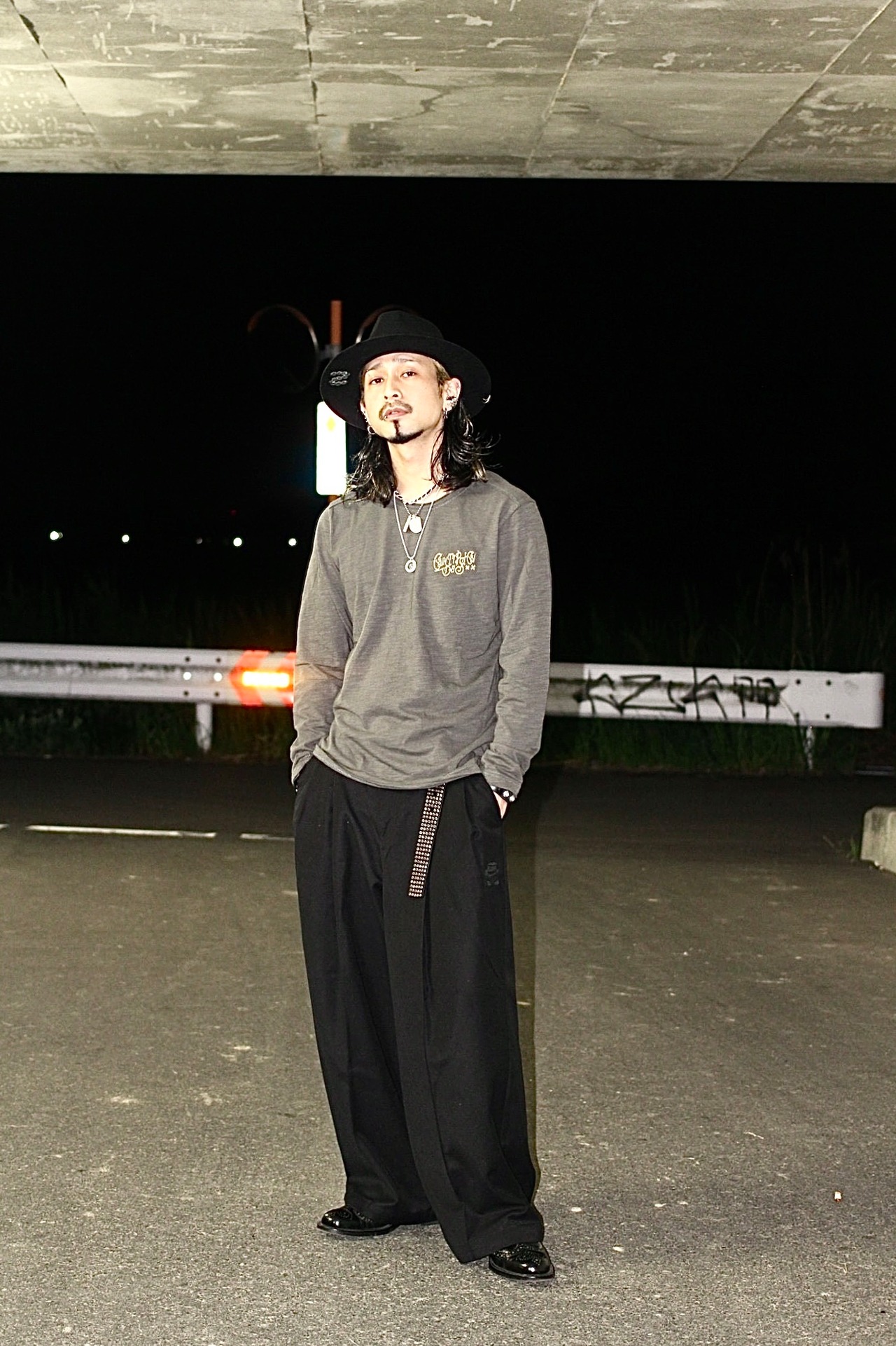 Classic Logo vintage LS Tee