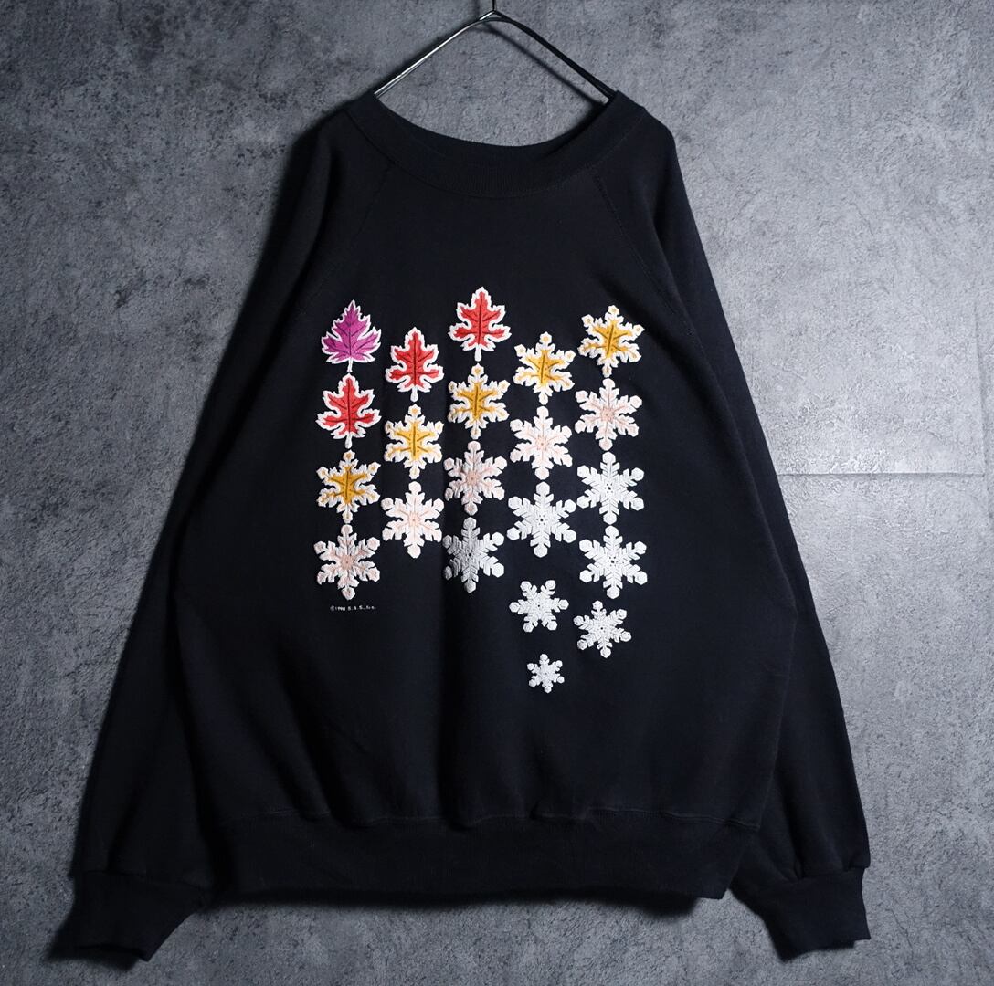 90s “Hanes” Black Autumn Leaves & Snowflake Design Sweat