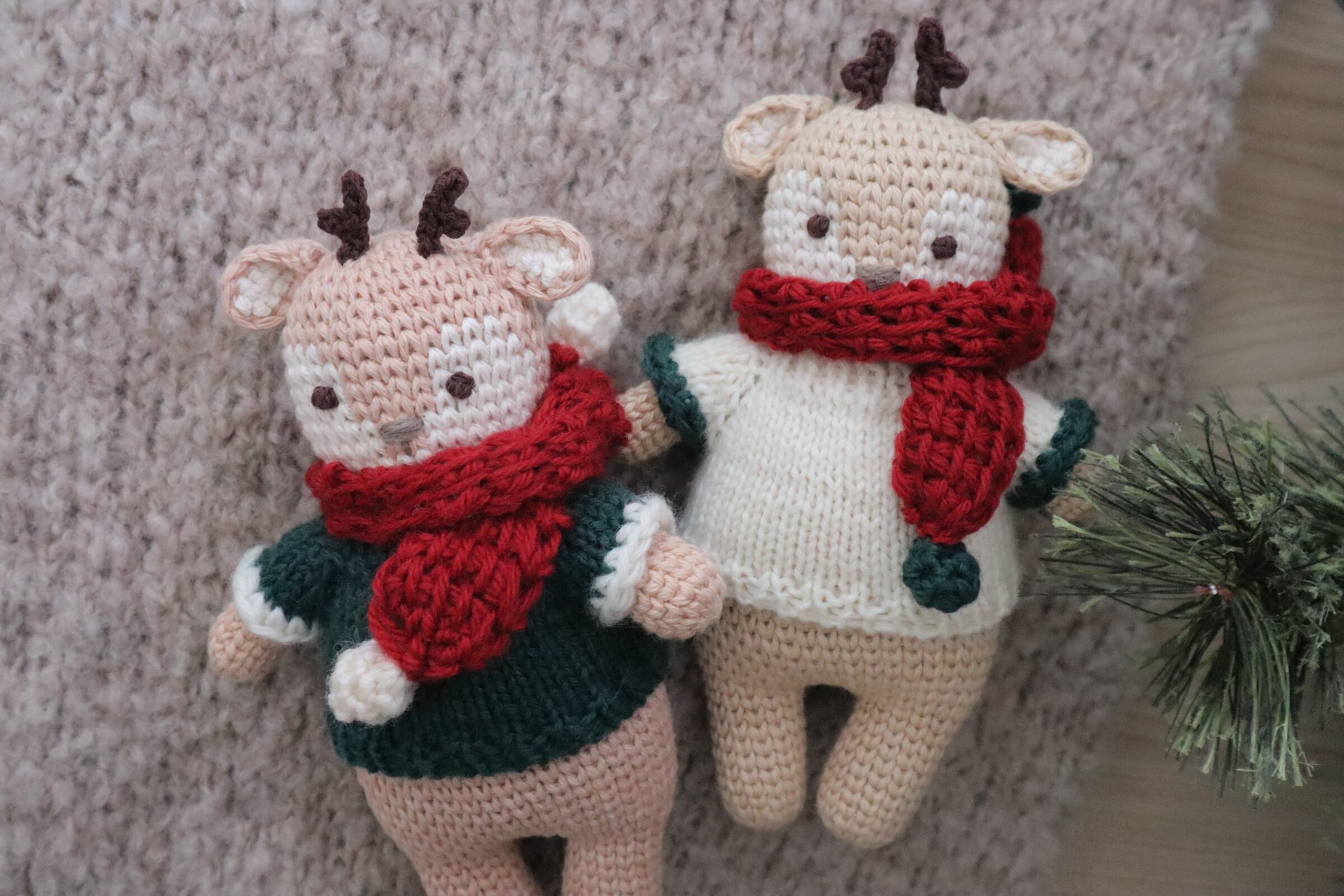 トナカイ  ／ ベージュ