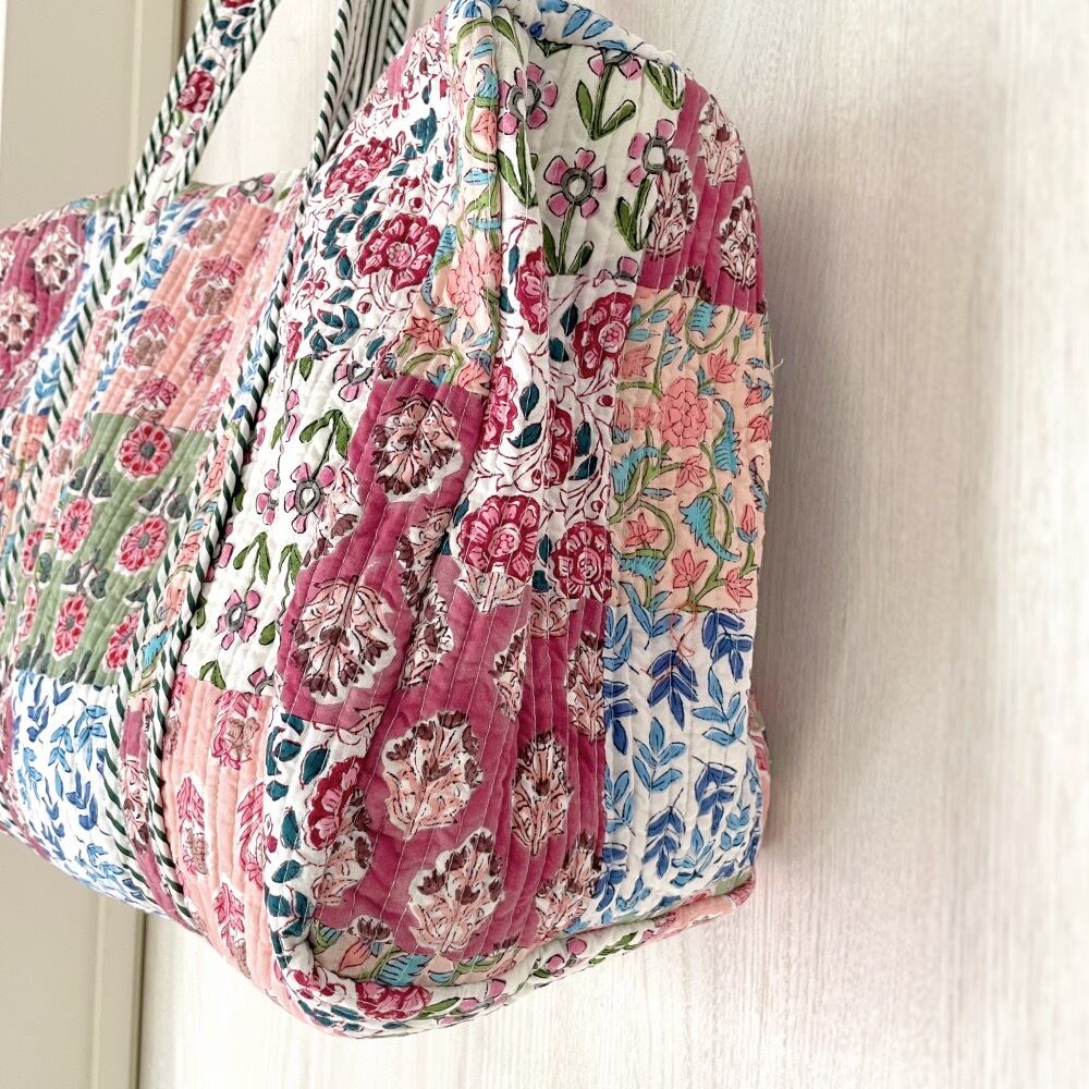 女の子パネル生地ボストンバッグ♡ハンドメイド♡ 焦げ臭く