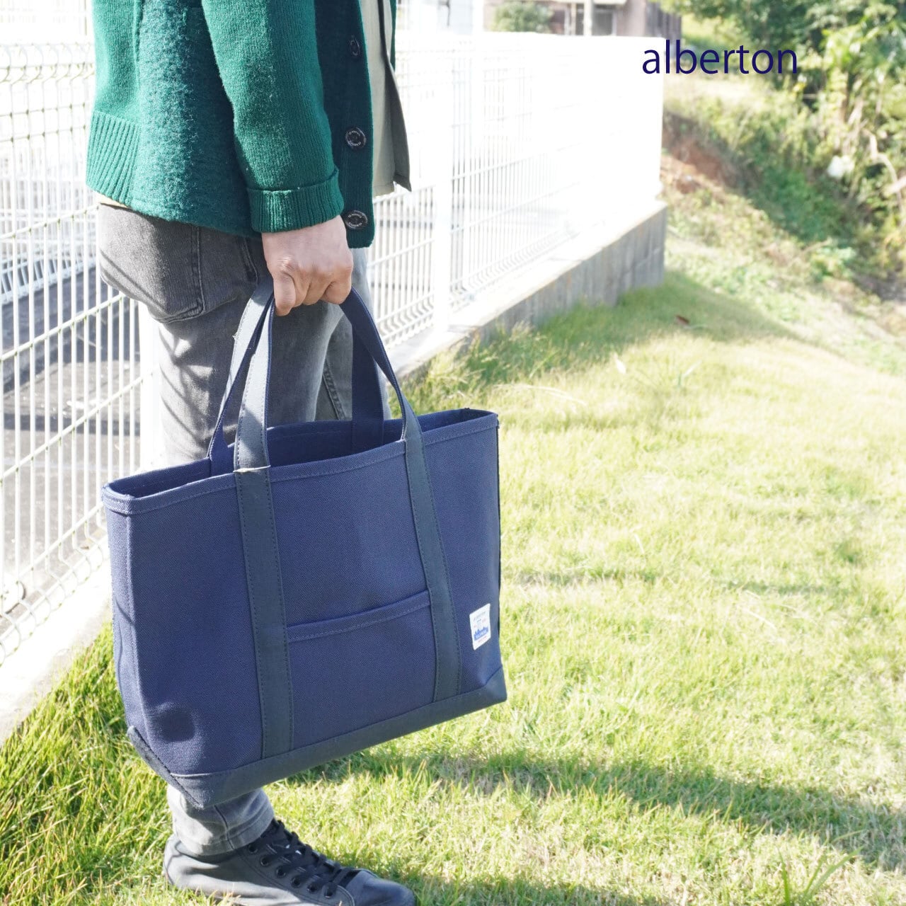 alberton tote bag M size (ネイビー × 黒 ) | YOKUI