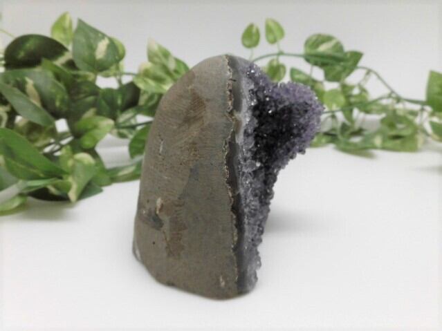 【送料無料】【高品質】 ウルグアイ産アメジスト no.6