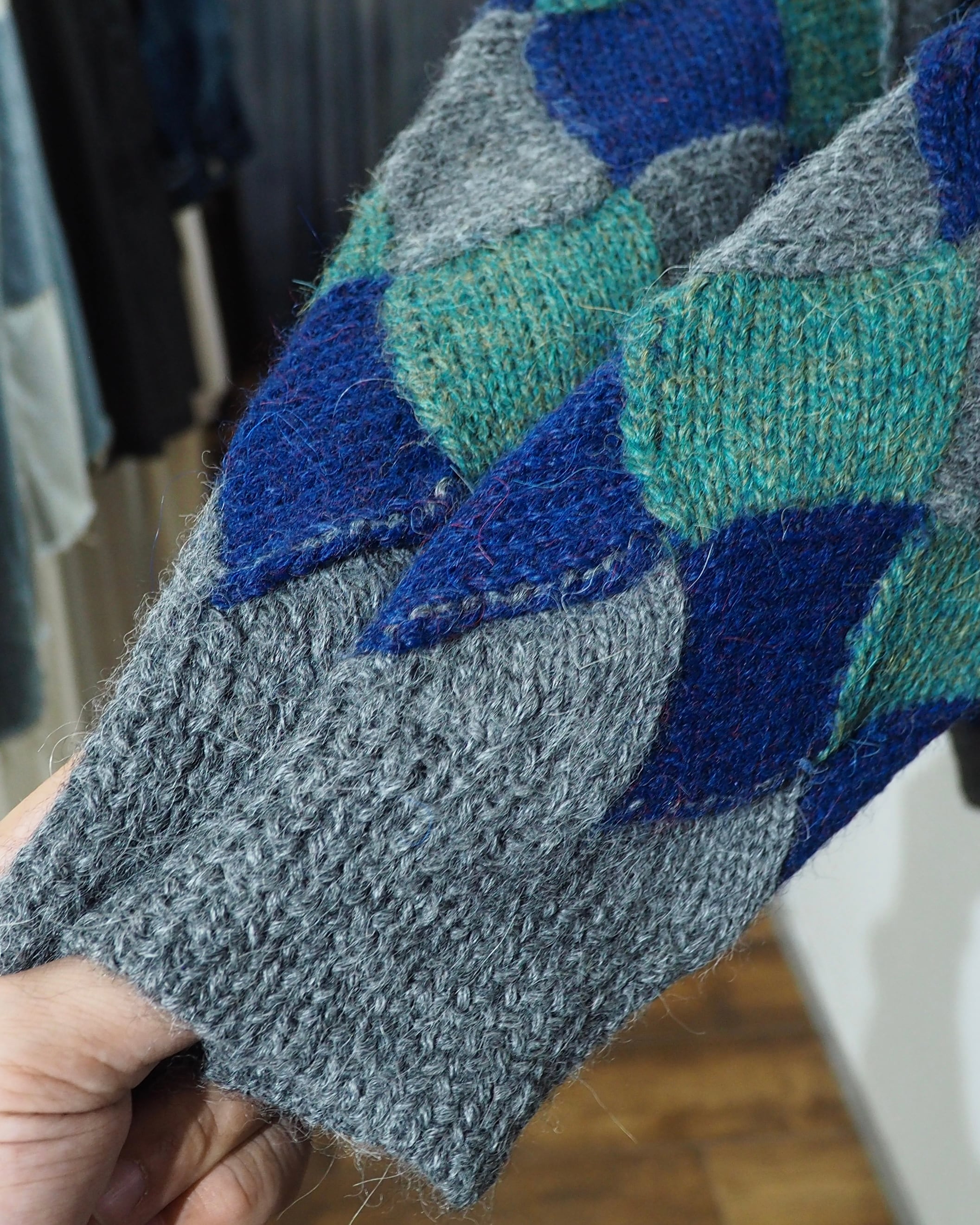 1980 - 90s " Paul Stuart - Handmade " Undulating Diamond Vintage Loose Knit