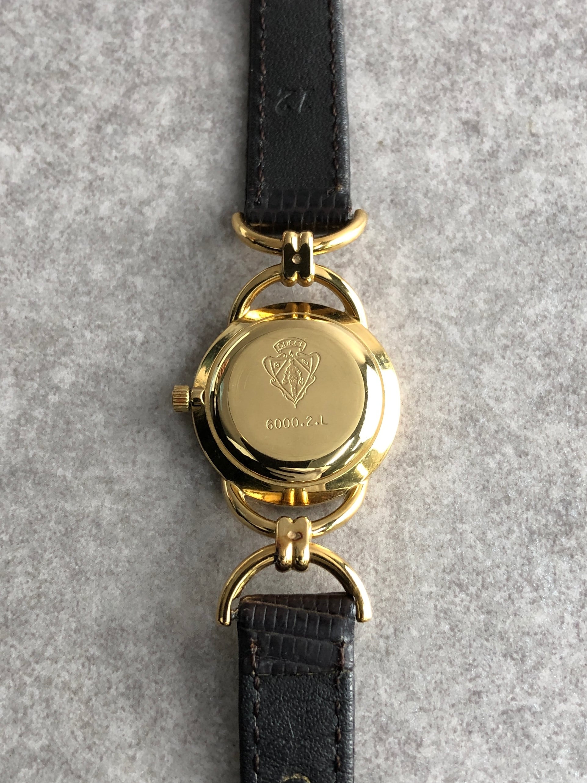 GUCCI グッチ 腕時計 ゴールド ステンレススチール クォーツ 6000.2.L