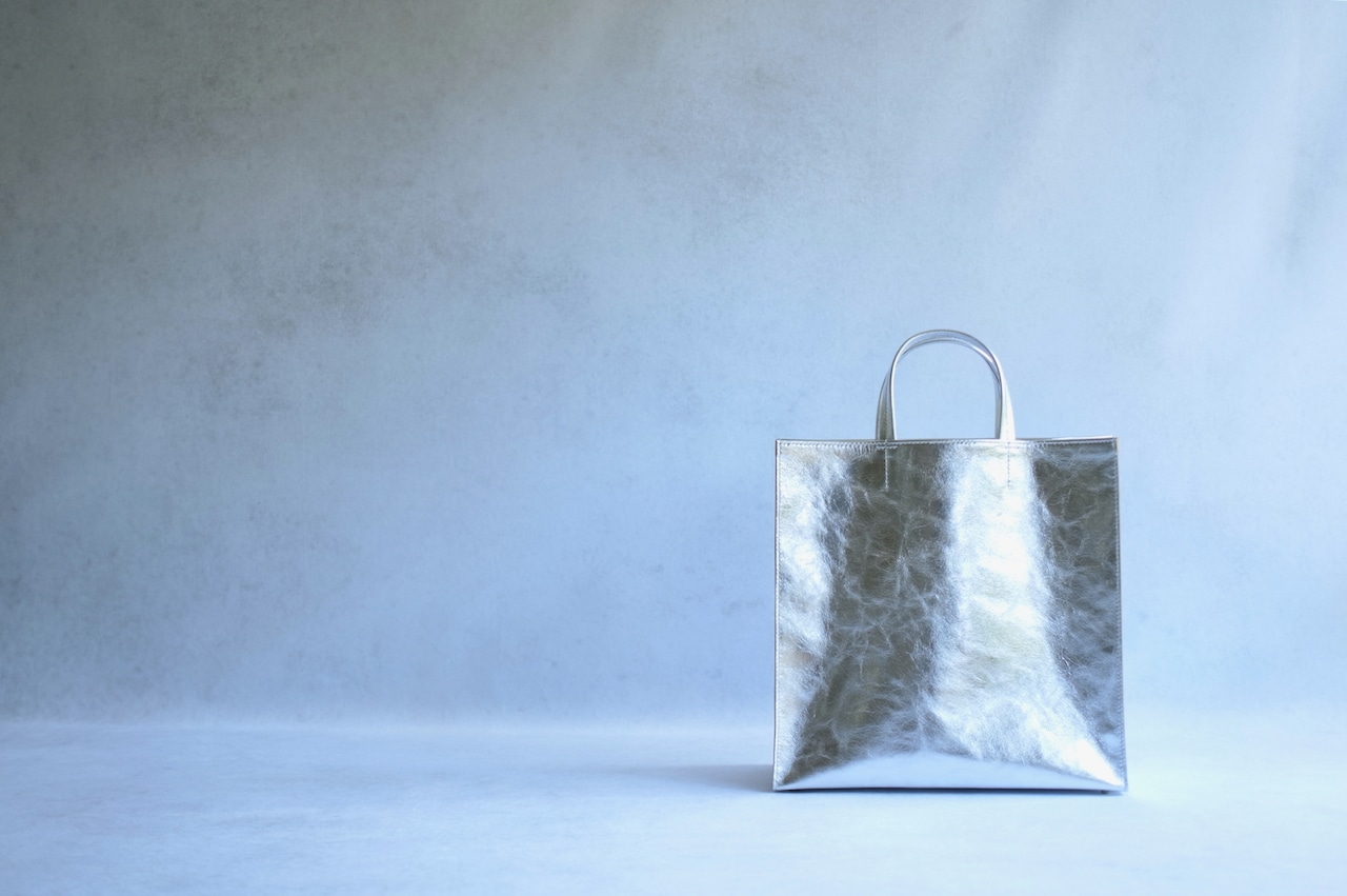DR TOTE BAG 01