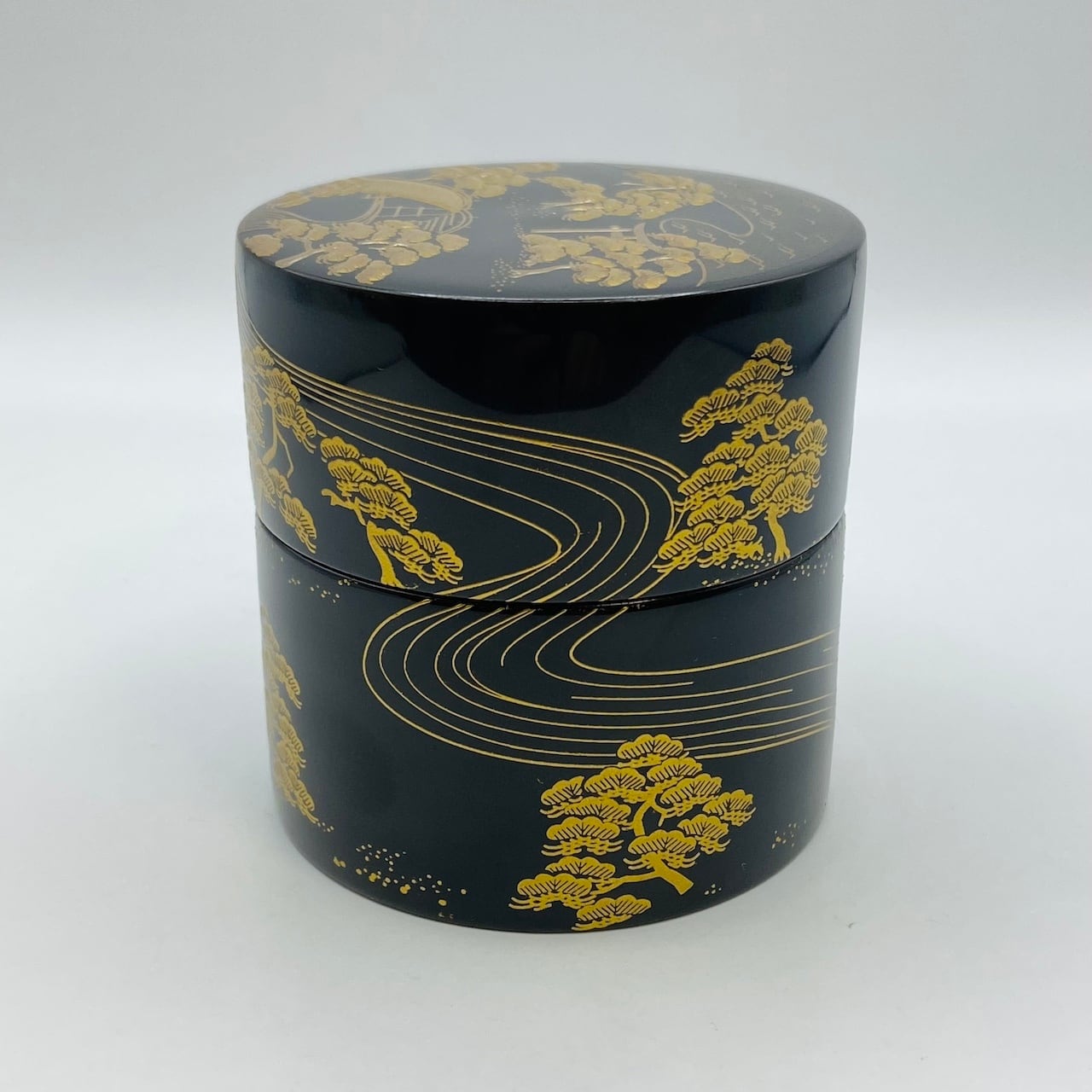 大棗 利休梅 三千家好写　中村湖彩　共箱入　茶道具　薄茶器　漆芸　伝統工芸品 新古】大棗 三千家好写 利休梅 中村湖彩 共箱入 薄茶器 | 茶道具 錦玉堂