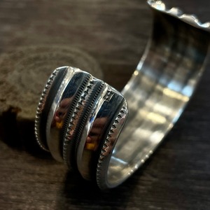 ハリソンジム(HarrisonJim) チゼルワークバングル