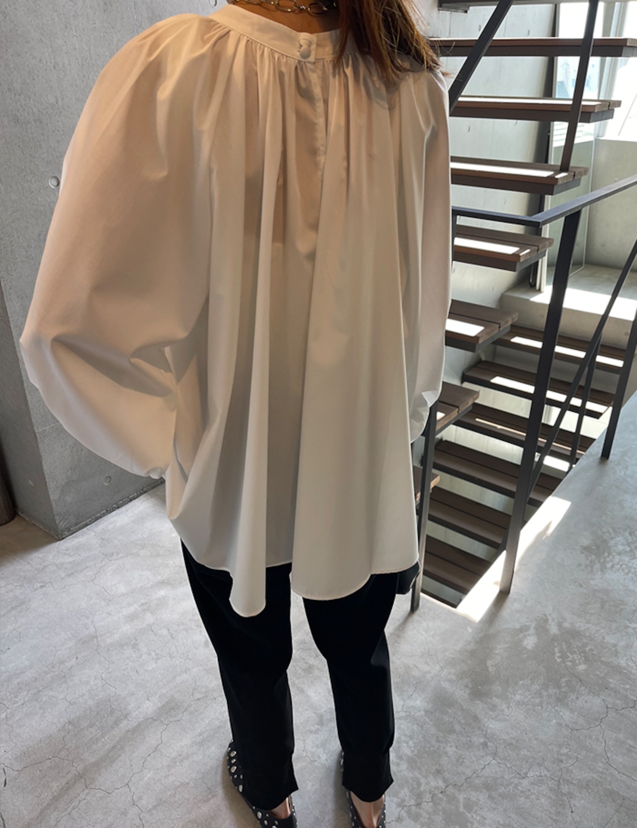 【25aw】Neck-line Shirring Blouse_2colors