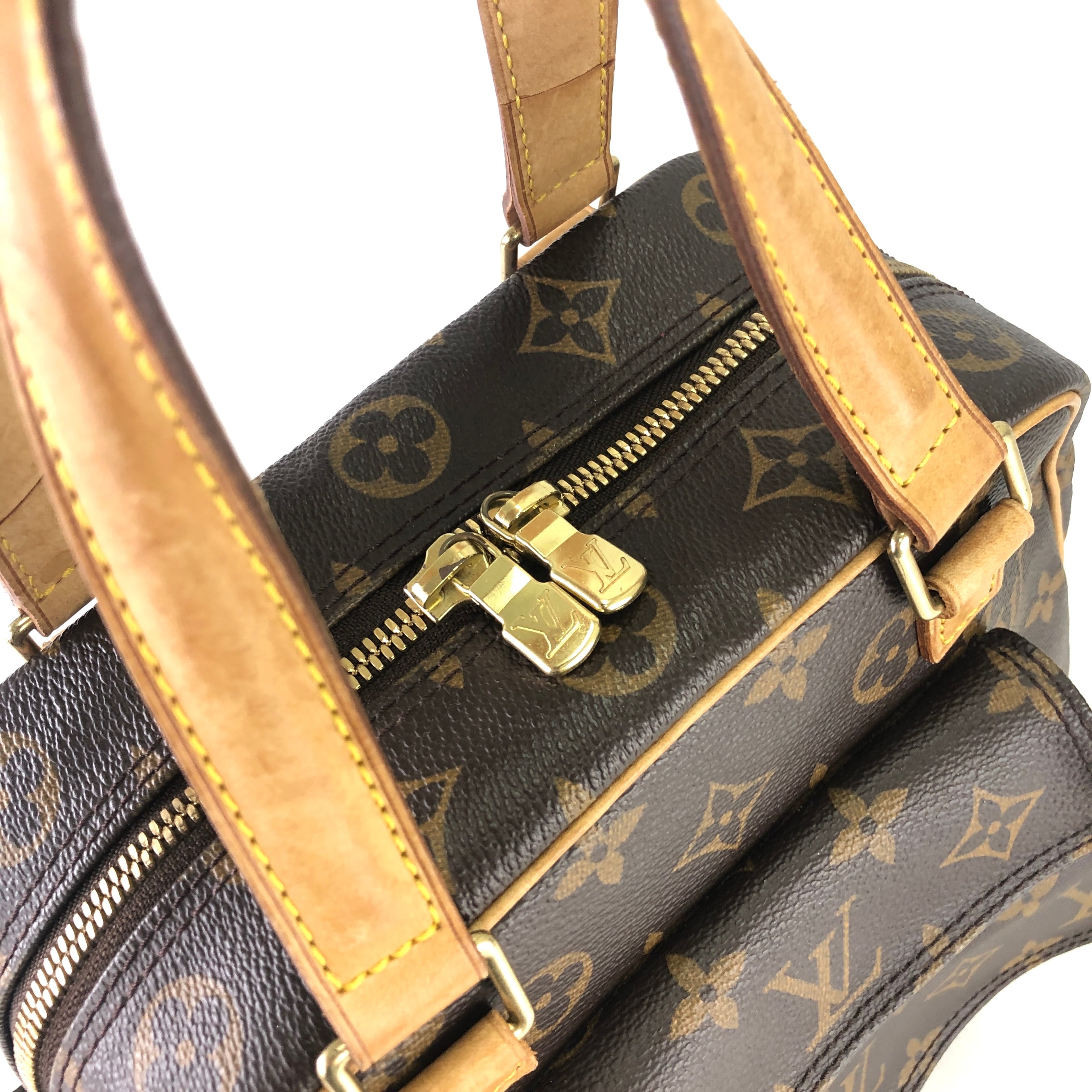 LOUIS VUITTON　ルイヴィトン　エクサントリ・シテ　M51161　ハンドバッグ　廃盤　モノグラム　ブラウン系　レディース　ギフト　プレゼント包装可松前R56号店