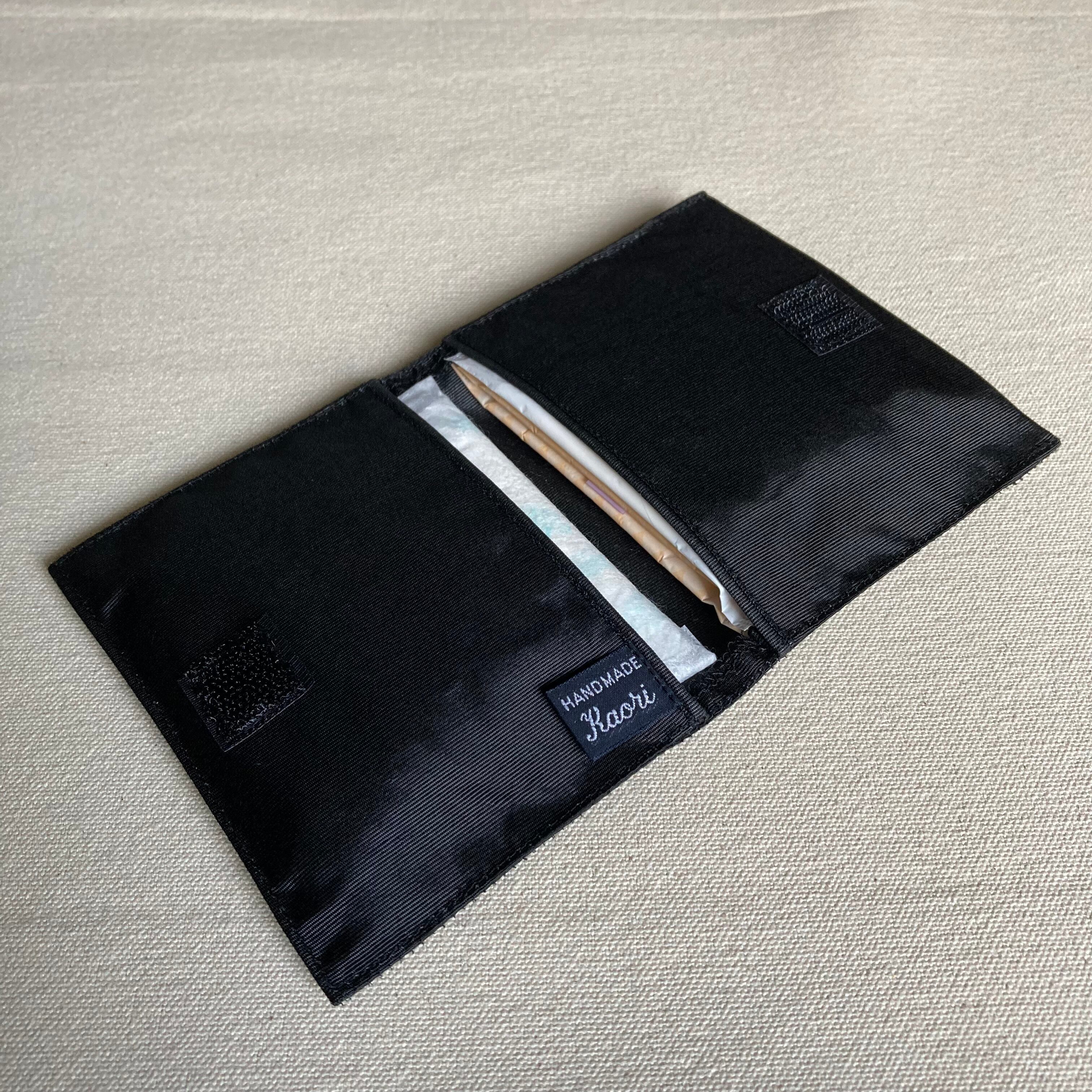 身軽に外出 急な冠婚葬祭の備えにも♪携帯かさばらない手のひらサイズ