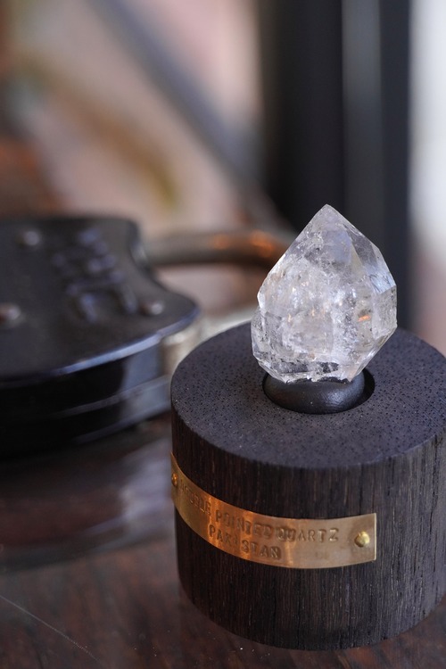 DOUBLE POINTED QUARTZ-ダブルポイントクォーツ