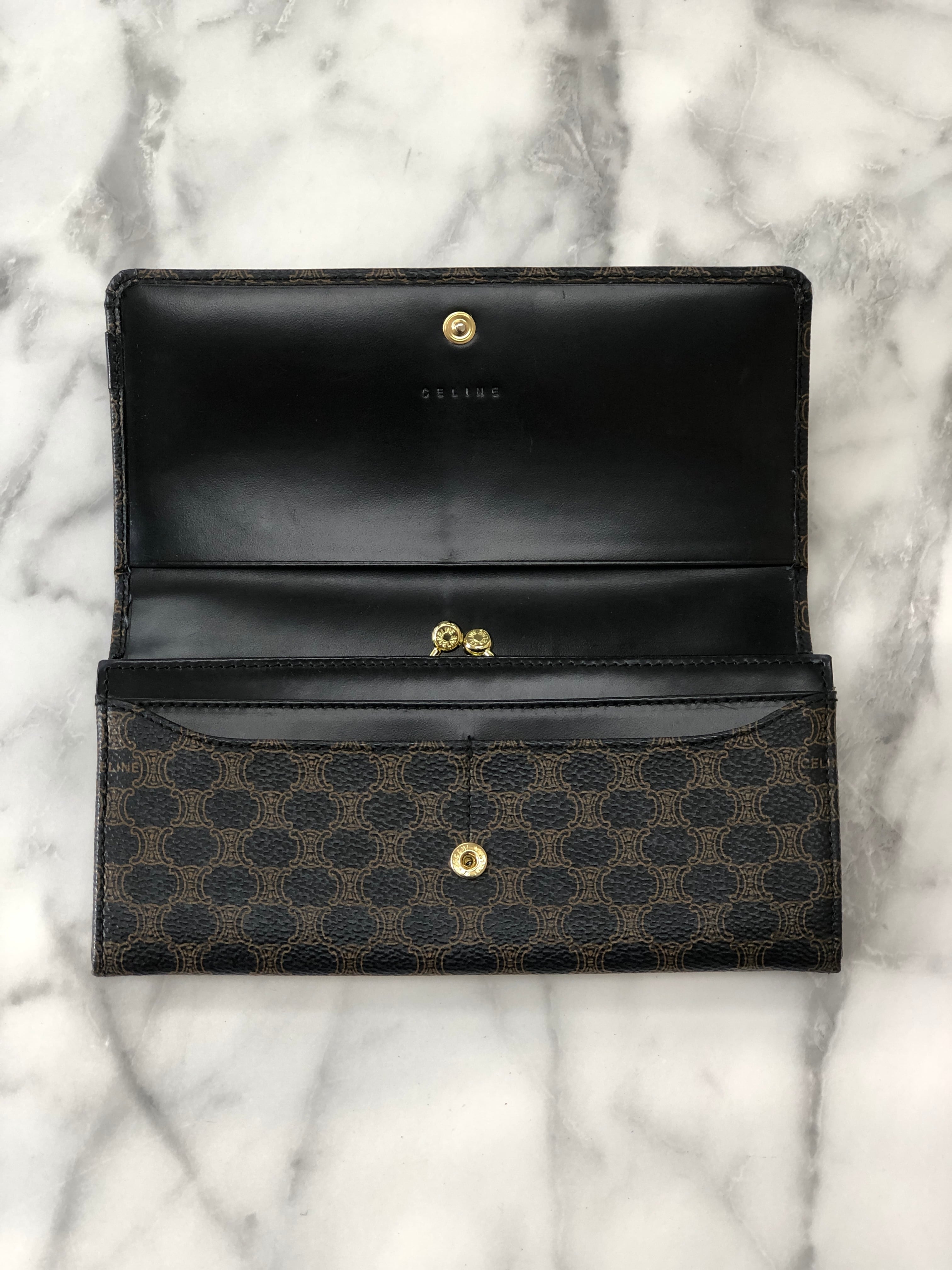 CELINE セリーヌ マカダム ロゴ型押し PVC レザー 長財布 ブラック vintage ヴィンテージ オールドセリーヌ x577ej |  VintageShop solo powered by BASE