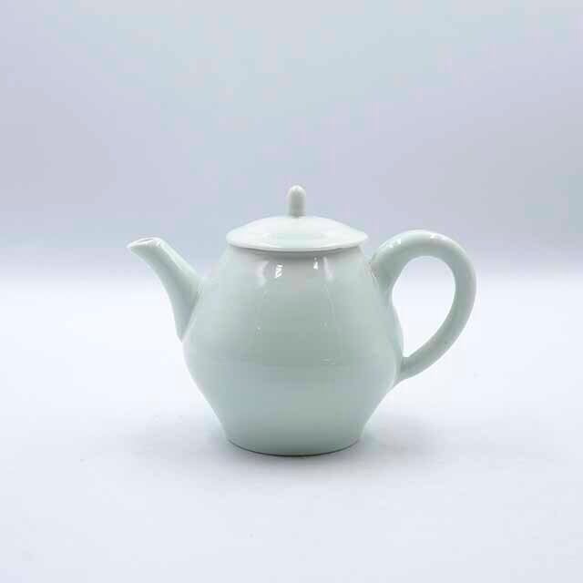 企画展】青白磁茶注【藤井 憲之】 | 器 ギャラリー 香綵
