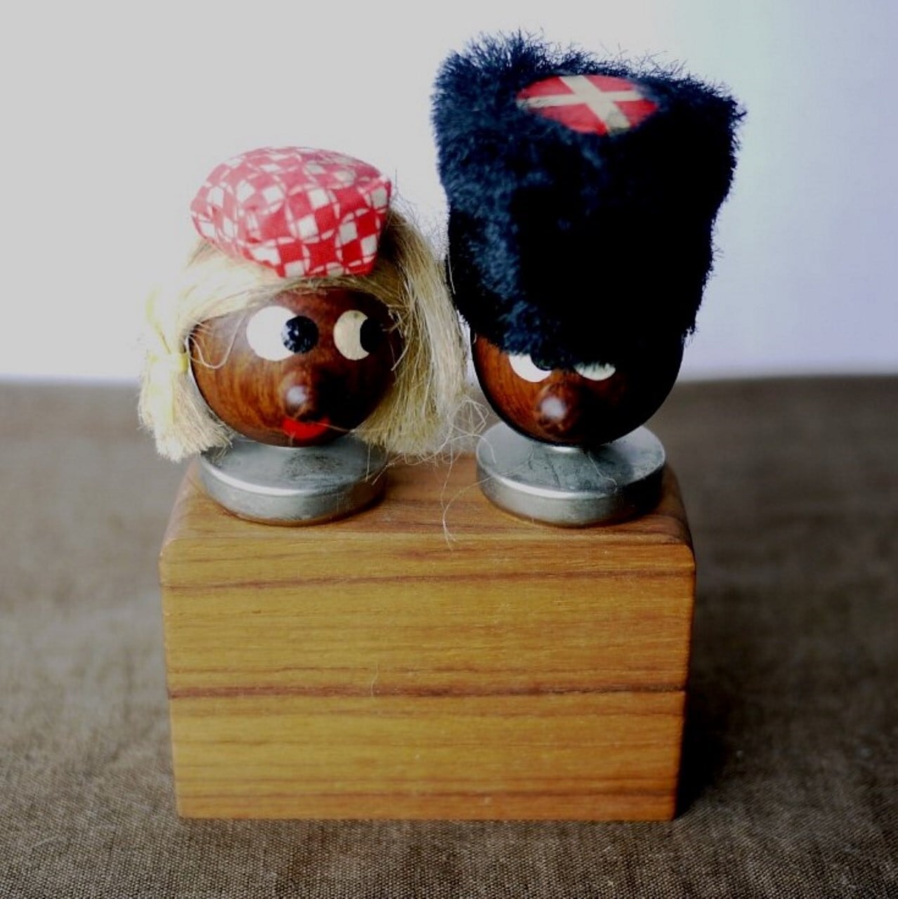 デンマークチーク人形 ワインボトルストッパー ポアラー2本コルク栓人形