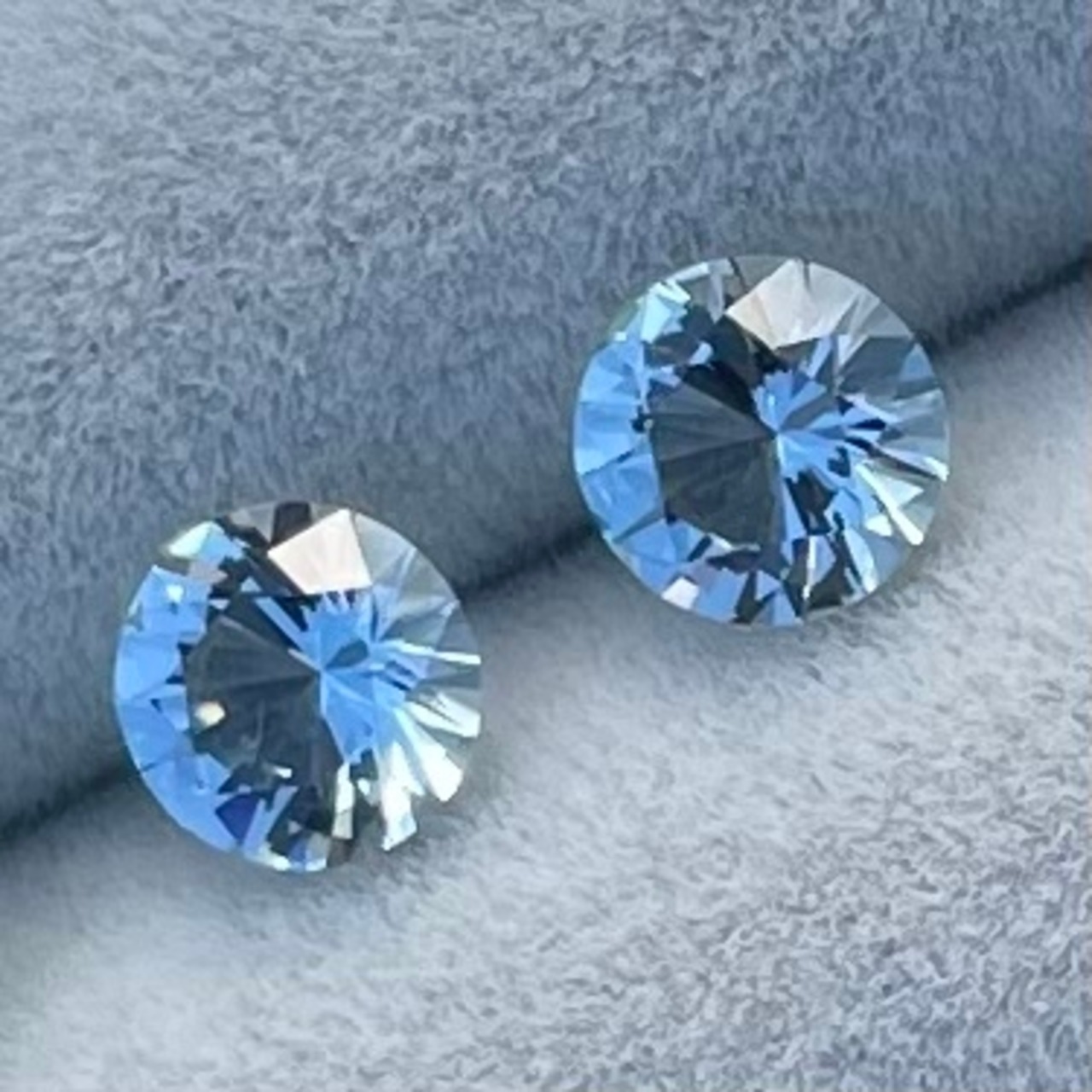 アクアマリン 5mm（2 ピースペア）