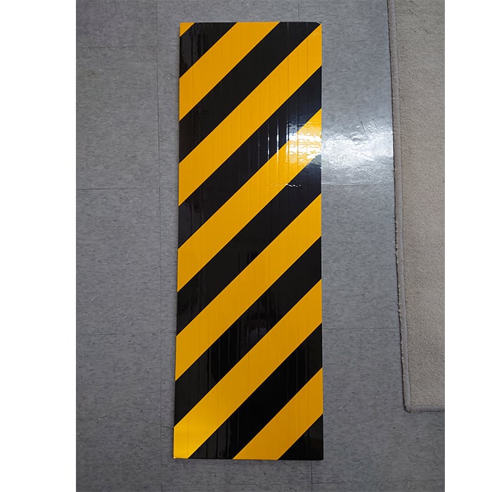 トラ柄スリット反射クッション マグネット式 3枚組 厚み10mm 300×900mm