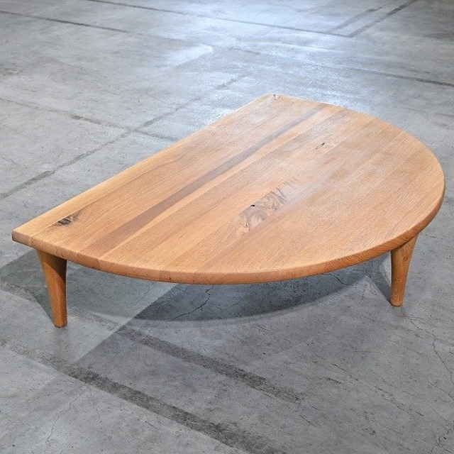 飛騨産業 21万「森のことば」半円形リビングテーブル センター オーク無垢材 ナラ ロー 佐々木敏光 机 和 ジャパンディ HIDA キツツキ【中古家具/中古インテリア/USED家具ユーズド家具/リサイクル】