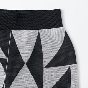 TRICOTÉ / ○△□ pattern skirt TR23SK008