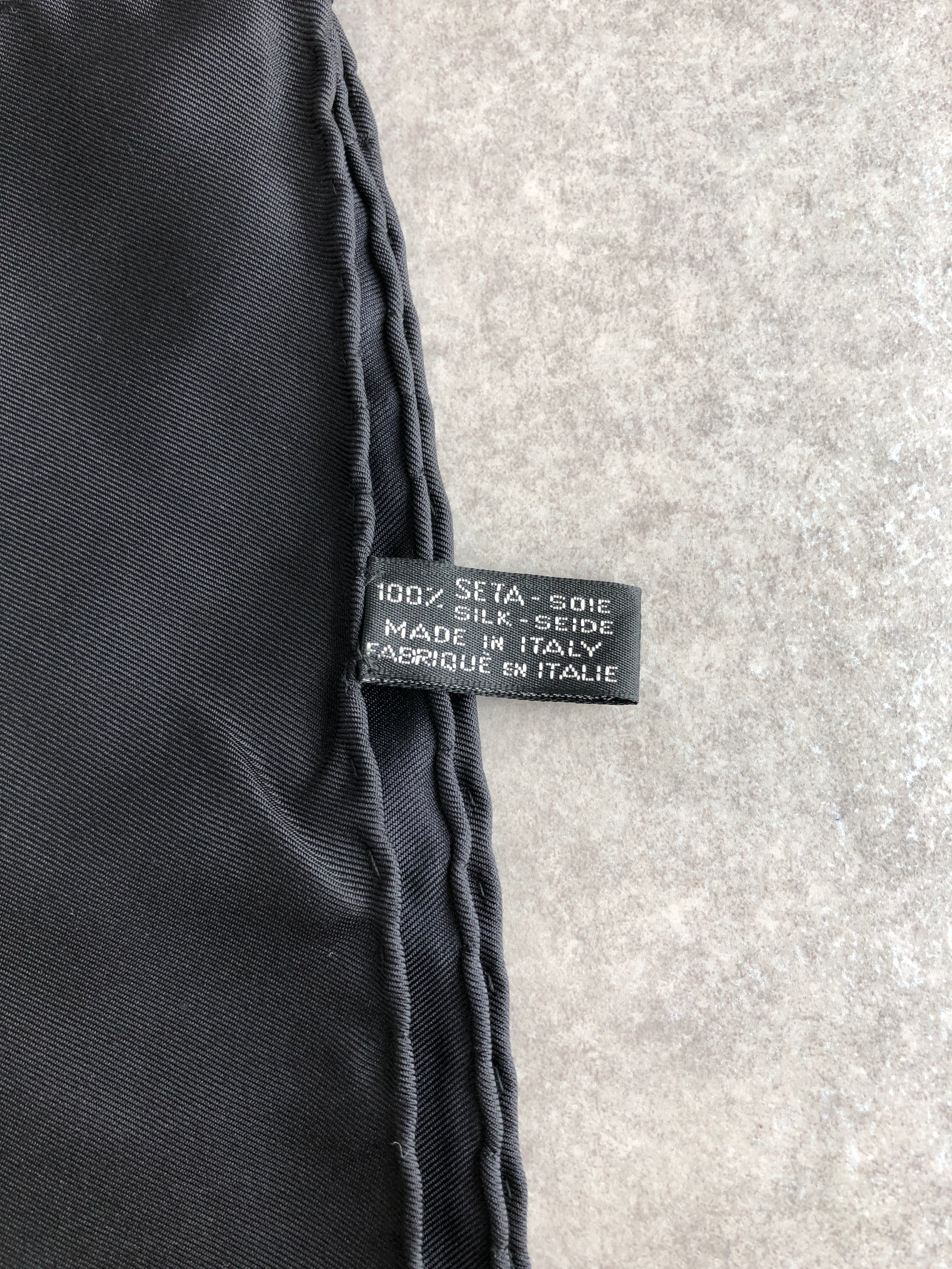 CELINE セリーヌ スカーフ ブラック×ゴールド トリオンフ シルク