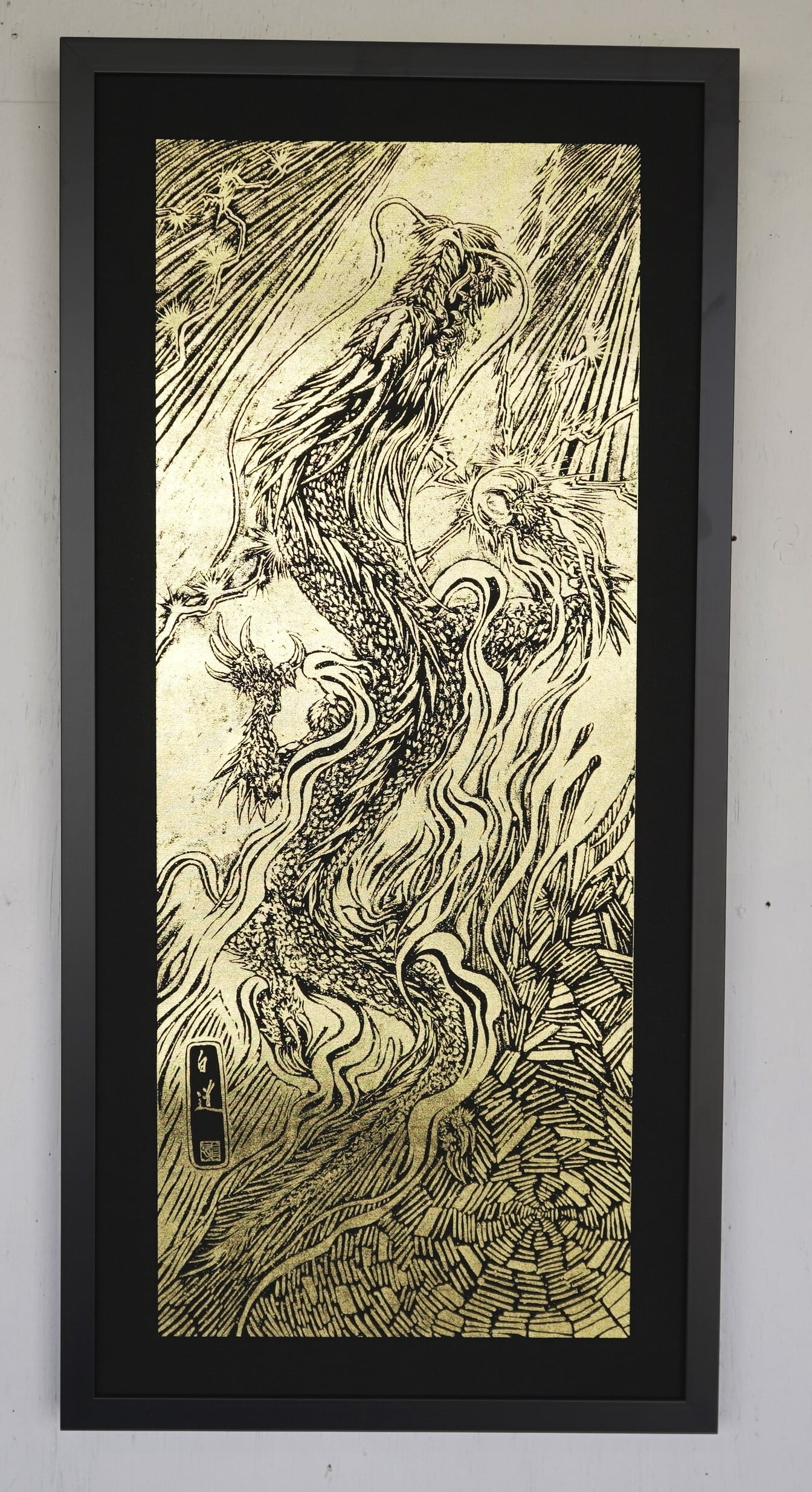 正規品✨墨絵×金箔の静かな美しさ✨幽玄な天空と古代神話のオラクルカード✨海外限定 NEW! 現代水墨画家 絵師白道「黄金昇龍」箔押し作品 額装タイプ（小