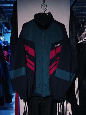 【D4C】90's vintage "adidas" switching design track jacket