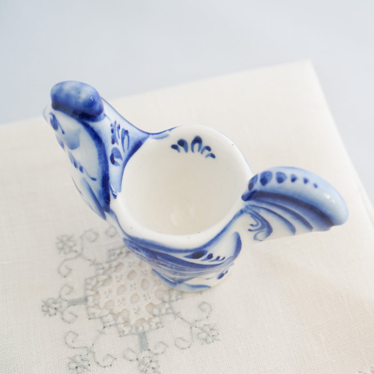 グジェリ卵8個用陶器スタンド、25 x 25 cm 材質：陶器 グジェリ卵8個用陶器スタンド、25 x 25 cm 材質：陶器