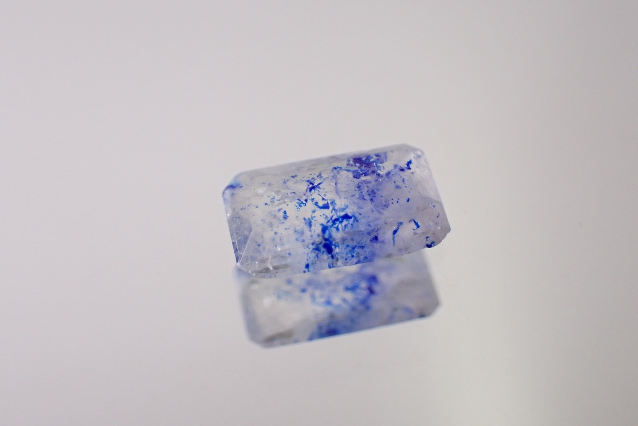 ラズライトインソーダライト　0.54ct　[C7‐53]