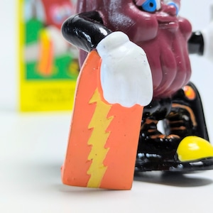 ☆ DEADSTOCK / VINTAGE 1991 ☆ 【 California Raisins(カリフォルニアレーズン)】『 Buster(バスター)/ Hardee's / CARD有り 』 ハーディーズミールトイシリーズ / PVC フィギュア ビンテージトイ 〚アメリカン雑貨 アメトイ〛