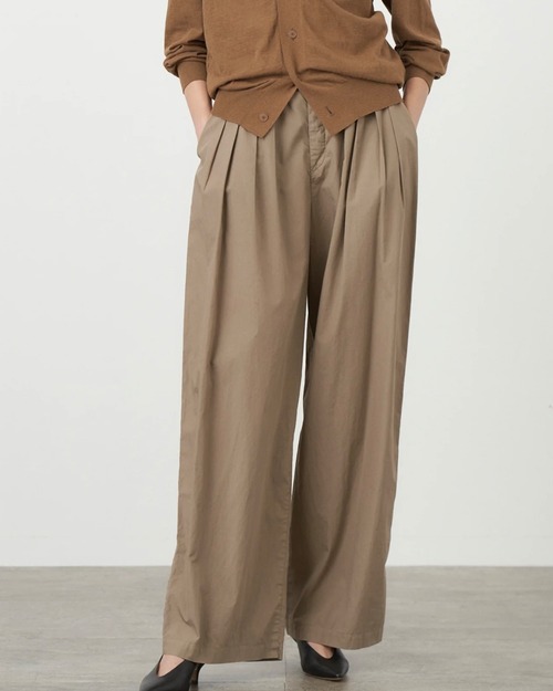 ATON/cotton tuck wide pants