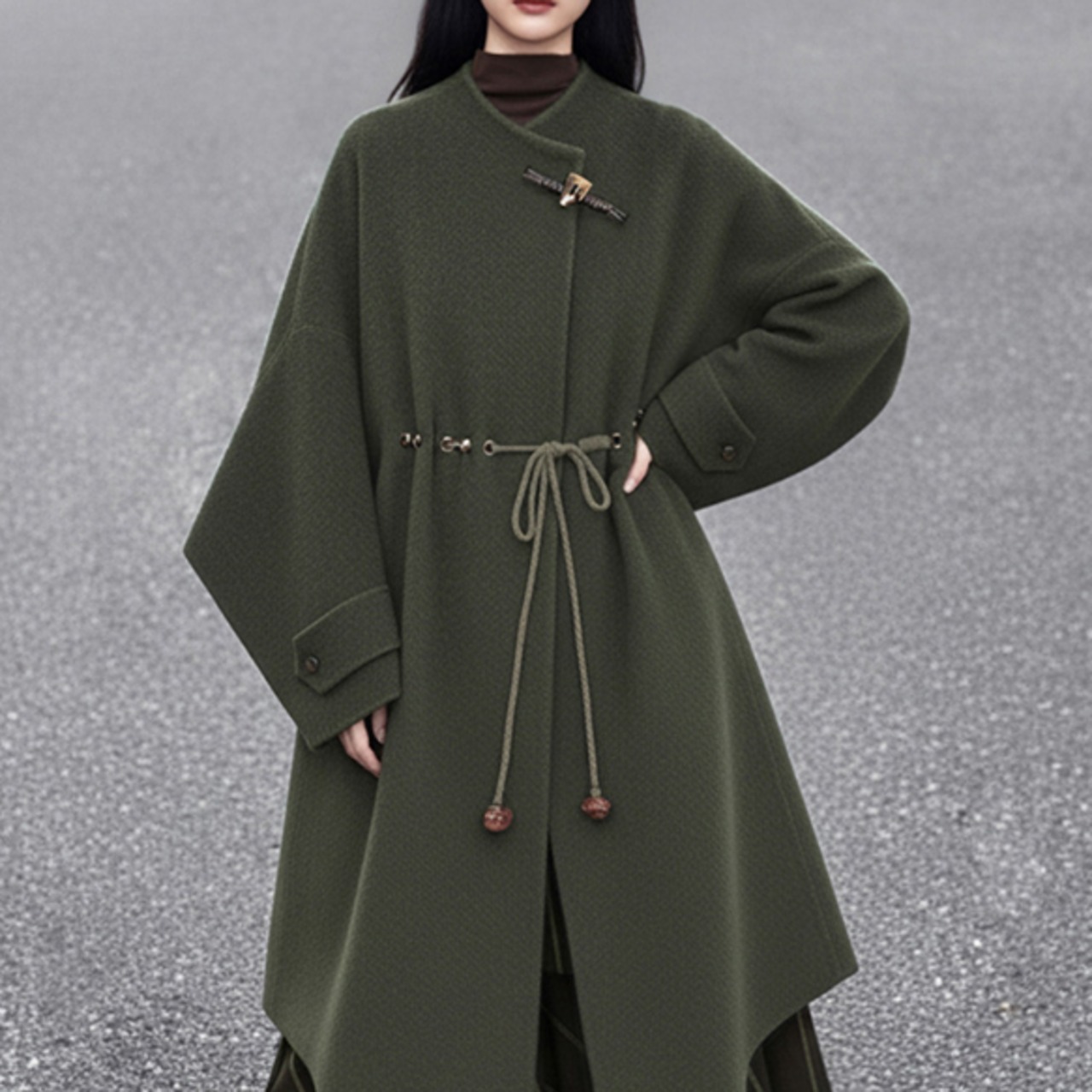 ヴァーダント・ウィッチ  ウエストロープコート　M25110