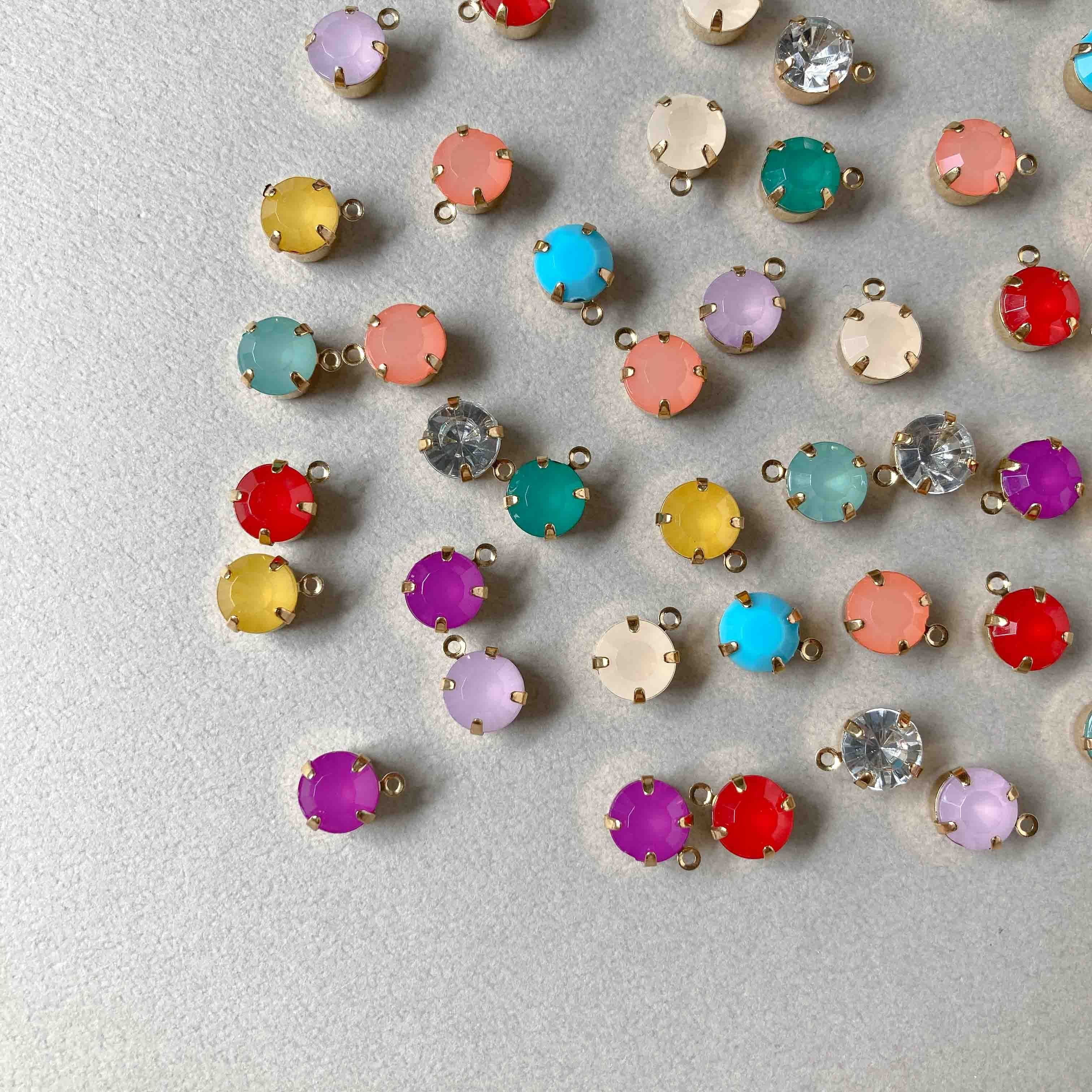 宝石風ラウンドビジューチャームS（8mm） | Dua-アクセサリーパーツ