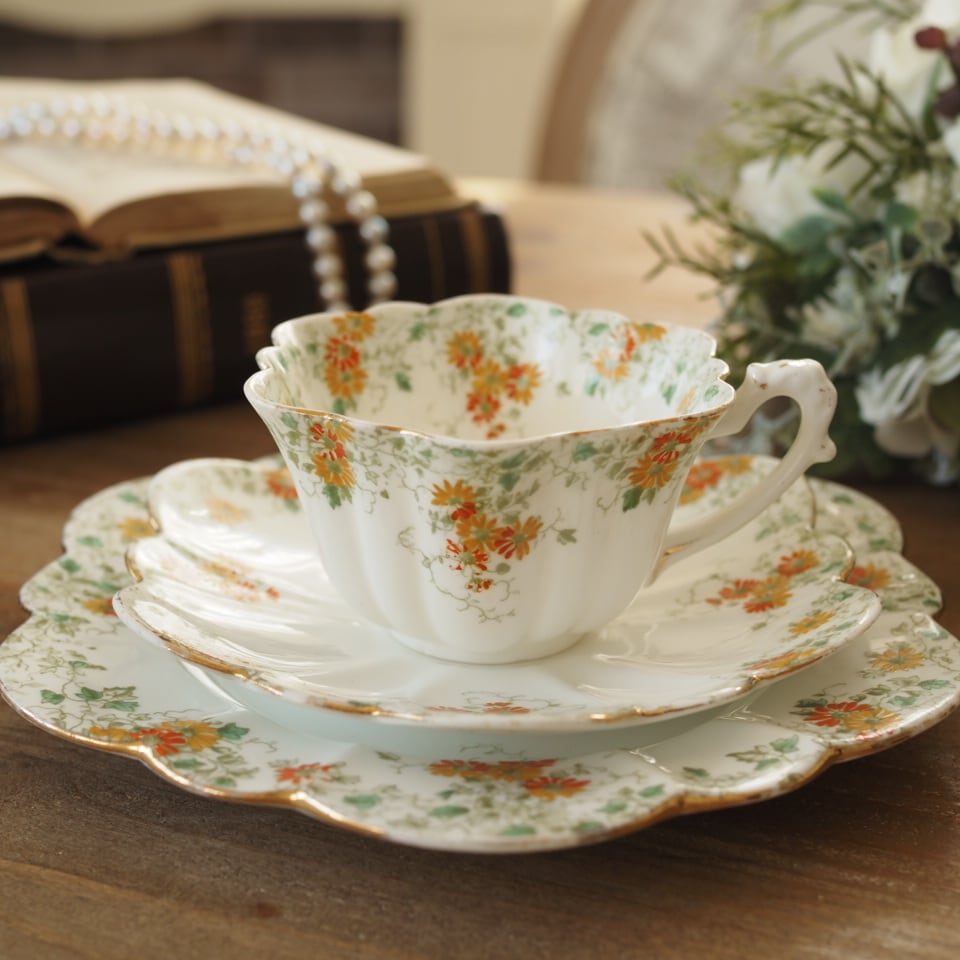 ブランド・メーカー”から探す | antique FEELPORT アンティーク食器の