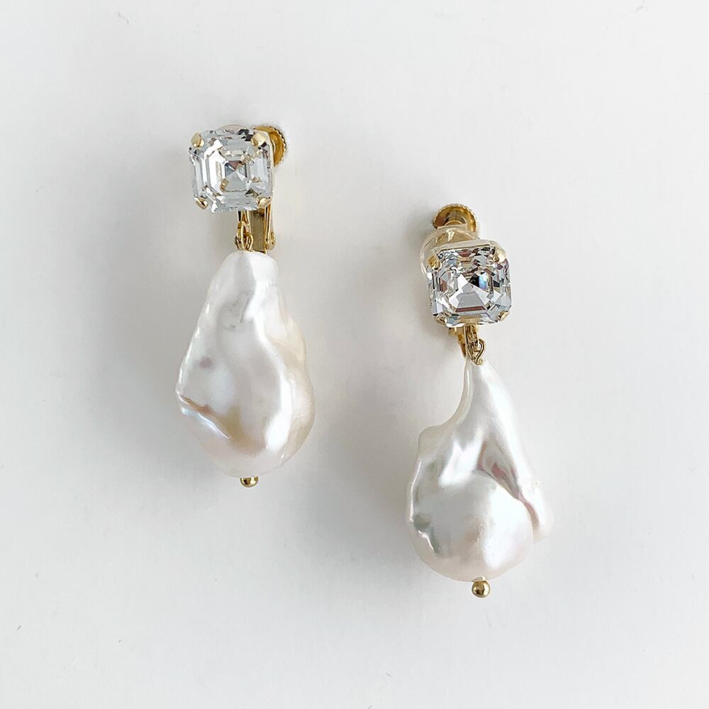 ゴールド淡水バロックパールのイヤリング/ピアス【TER-195-GO】