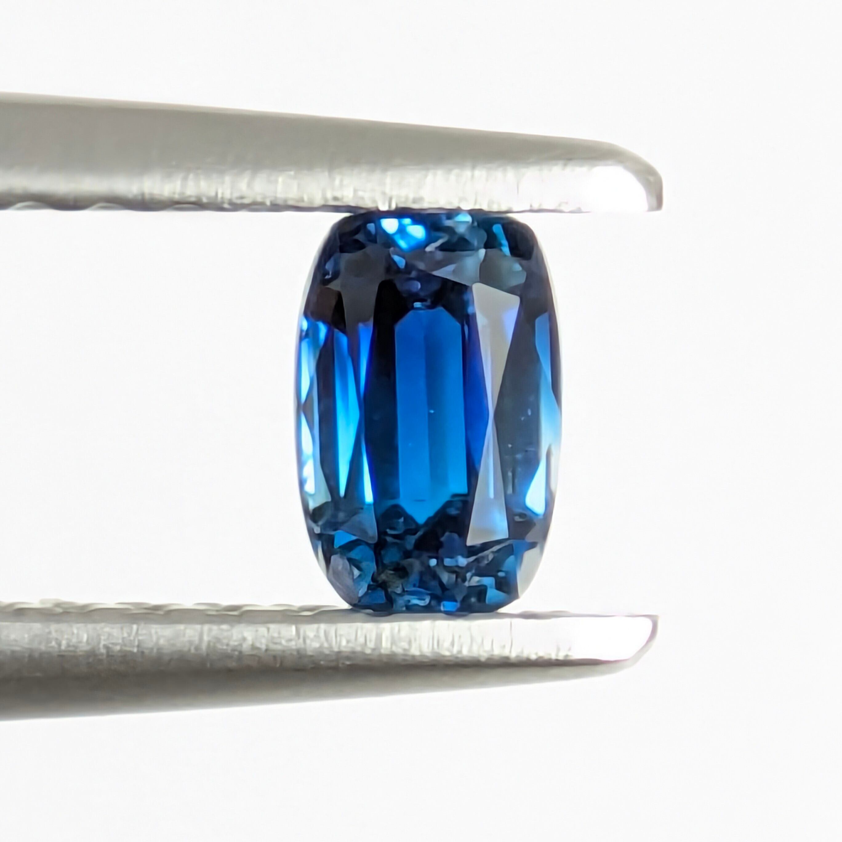 ユークレースルース ナミビア産【0.28ct】 PRO208632 | Gem's Subculture