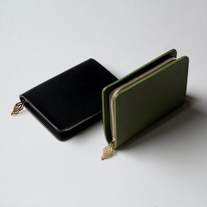 mu middle wallet　-black / khaki-