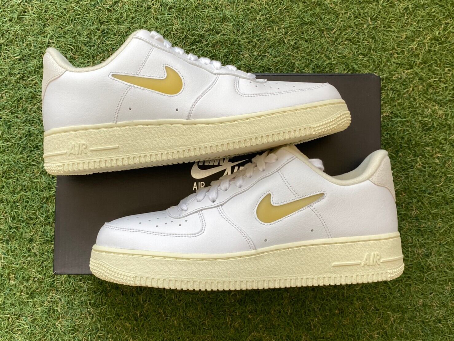 NIKE AIR FORCE 1 ' LX PALE VANILLA DC .5cm