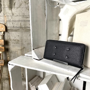 Maison Margiela【メゾン マルジェラ 】ZIP AROUND WALLET (S56UI0110 BLACK) .