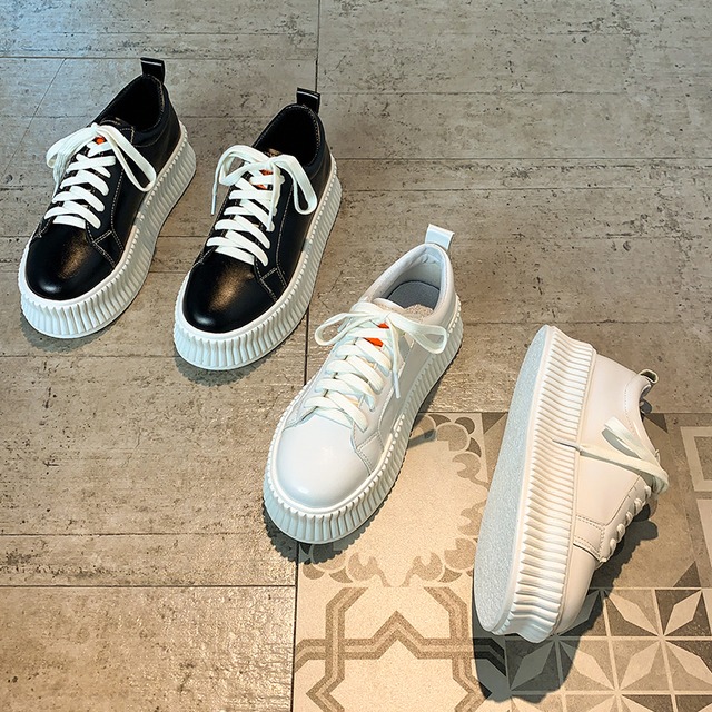 カジュアルスプリングレッドホワイト 靴 シューズ レース 春物 ラウンドトー レースアップ 部族の婦人靴41149744260