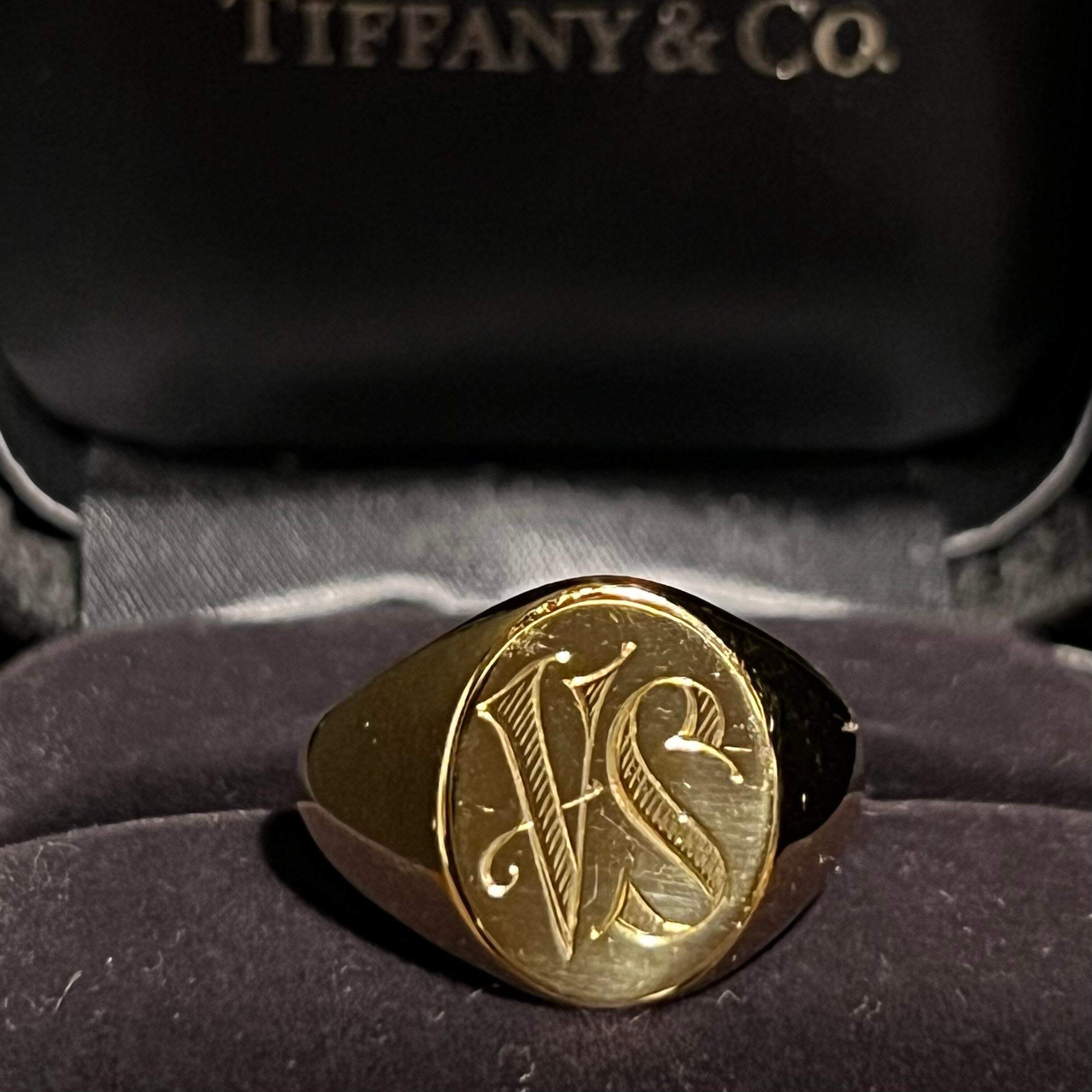 VINTAGE TIFFANY & CO. 14K Gold “VS” Monogram Signet Ring | ヴィンテージ ティファニー  14K ゴールド “VS” モノグラム シグネット リング | THE OLDER VINTAGE powered by BASE