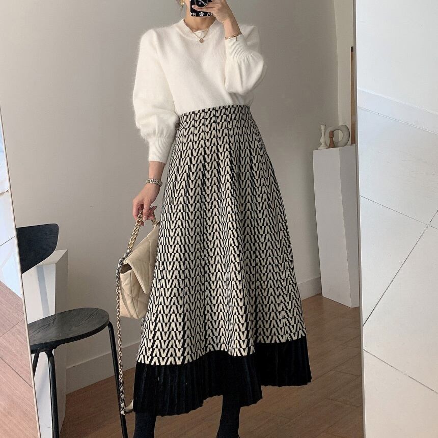 スカート レディース ロングスカート レトロ モダン 柄 バイカラー プリーツ ニット ボトムス V柄 ツートン カラー 切り替え 切替 ロング 丈 韓国 女優 大人 おとな 大人女子 大人可愛い 食事会 女子会 デート お出かけ 可愛い かわいい カワイイ ママ 送料無料 公園 旅行 着回し ウエスト ゴム ゆったり 高見え 通勤 通学 ファッション 10代 20代 30代 40代 春 秋 冬