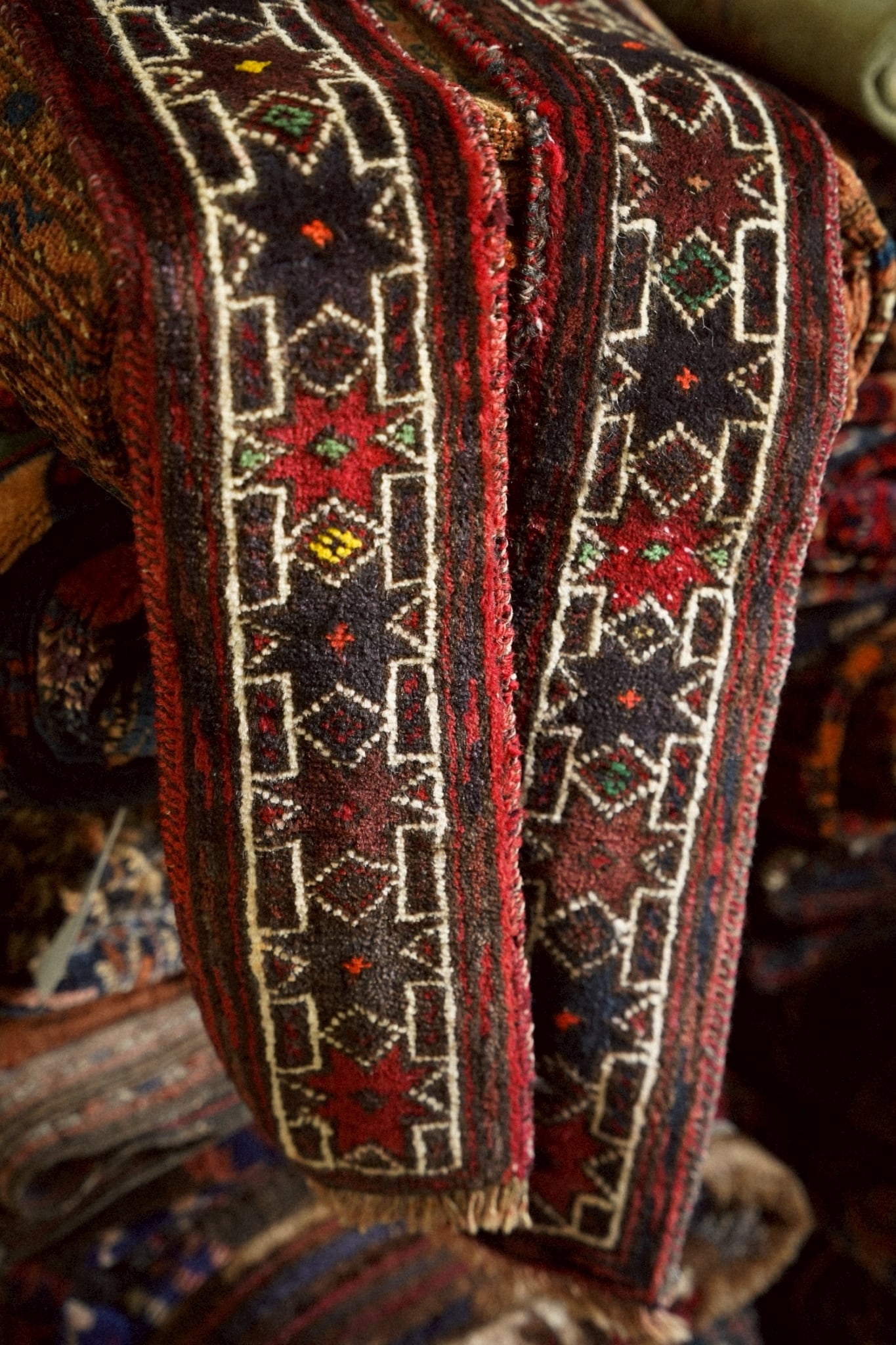 2263 -Vintage Baluch rug