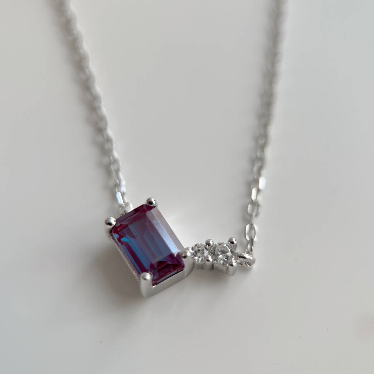 合成アレキサンドライト　モダンペンダント　silver925製