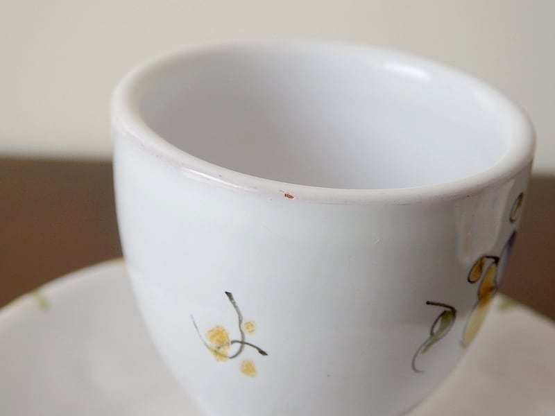 ムスティエエッグスタンド