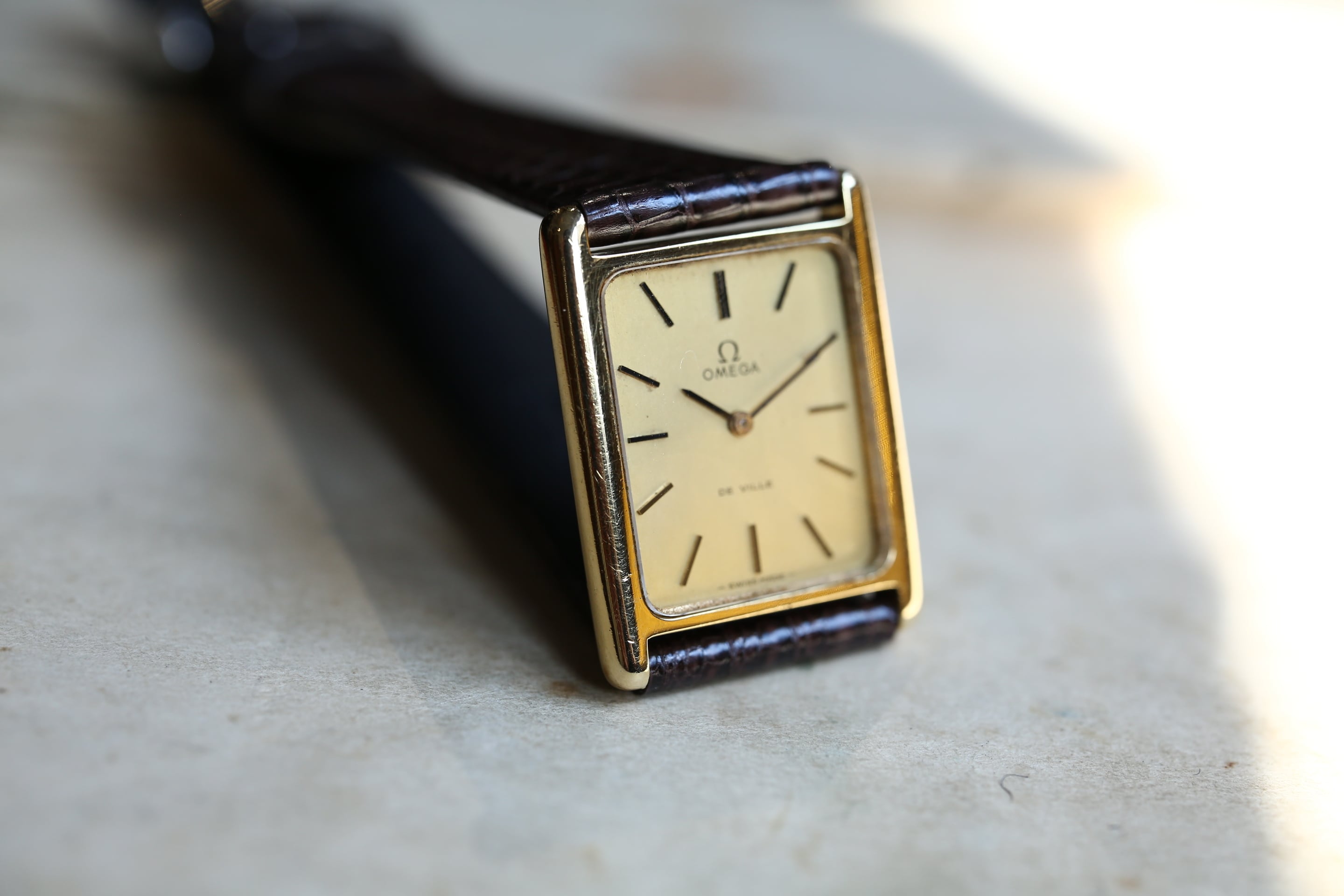 OMEGA】 1975年製 デヴィル タンク型 H型レクタンギュラー バー