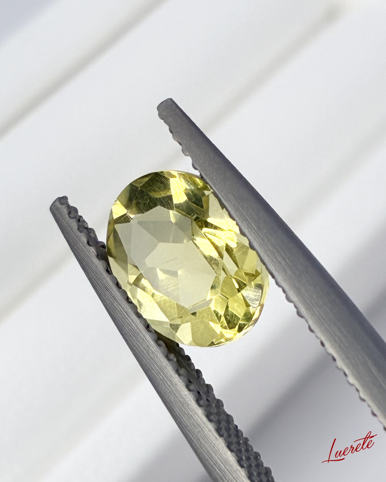 Natural Lemon Quartz 1.85ct Loose Gemstone 天然レモンクォーツ 1.85ct ルース【LE0003】