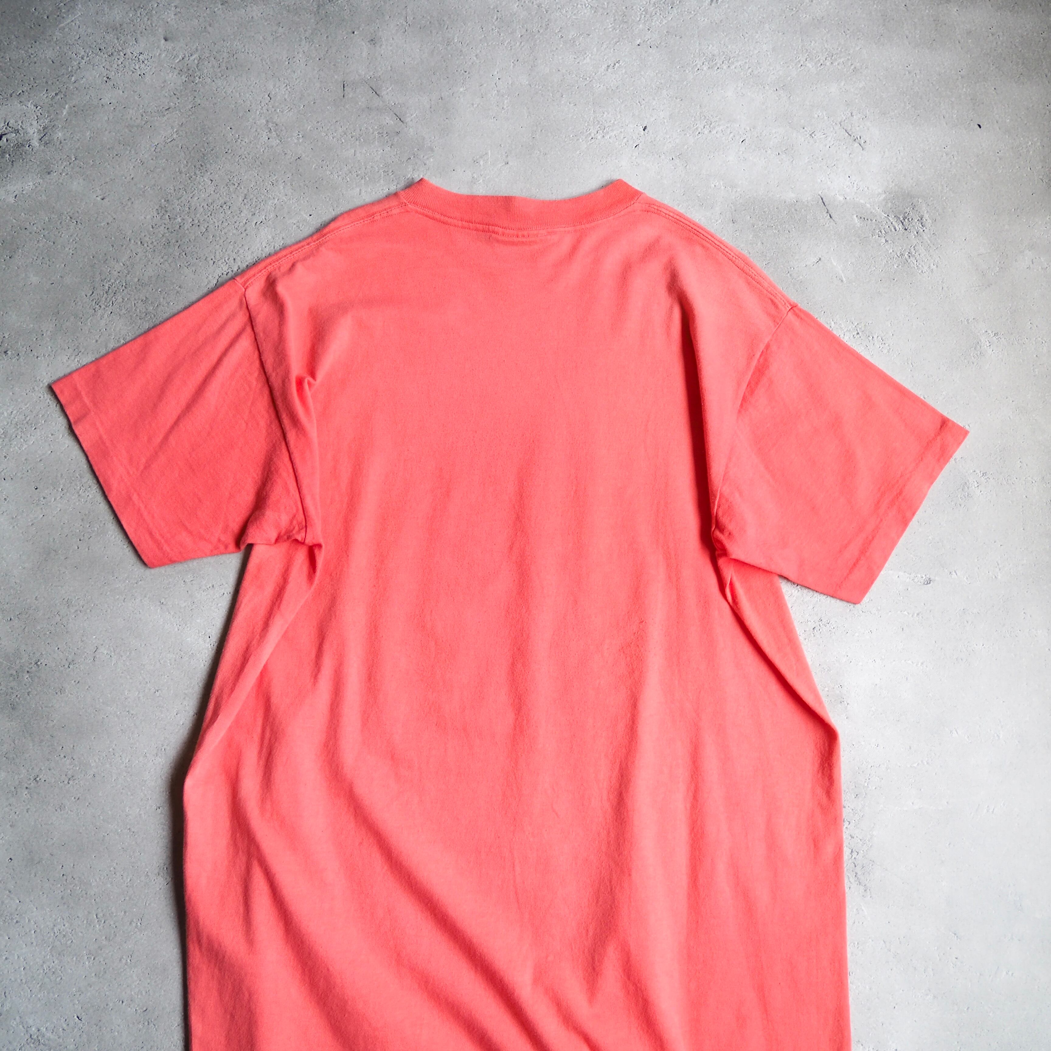 1992s " Made in USA " Fish printed Flamingo pink color vintage loose Tee