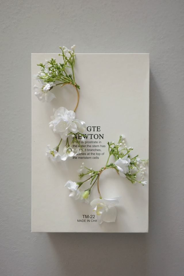 【9/2〜発送予約分】flower ear cuff