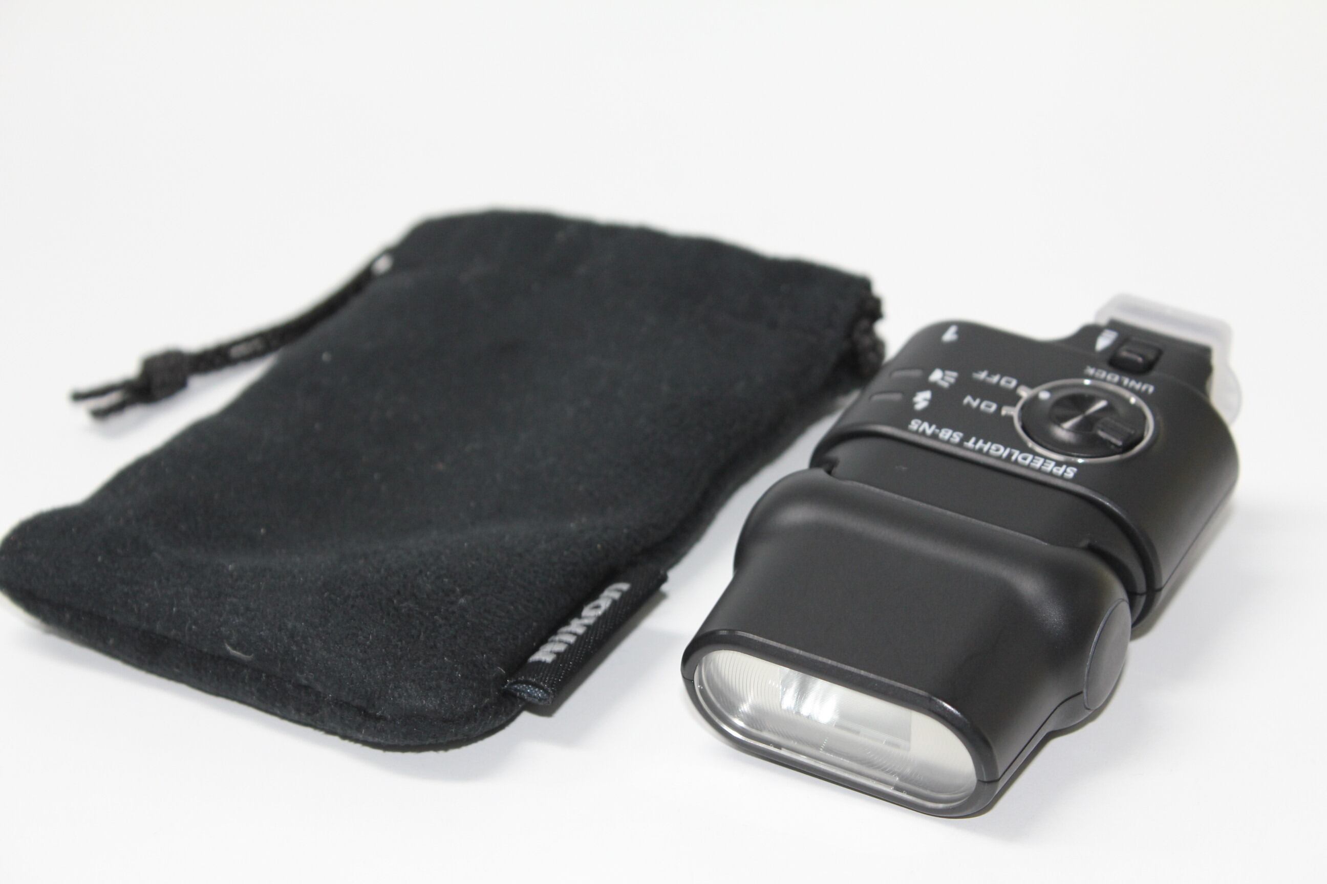 中古良品ノートパソコン ASUS X556U core i5-7200U/爆速SSD512GB