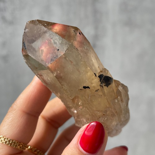 《虹あり》【コンゴ産 クンダリーニシトリン（非加熱 Citrine）】ゲーサイト｜鉱物 天然石 パワーストーン